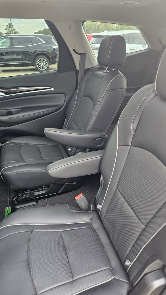 Used 2020 Buick Enclave Avenir w/ Avenir Technology Package image 7