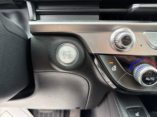 Used 2024 Kia Telluride EX w/ EX Captain's Chair Package image 25
