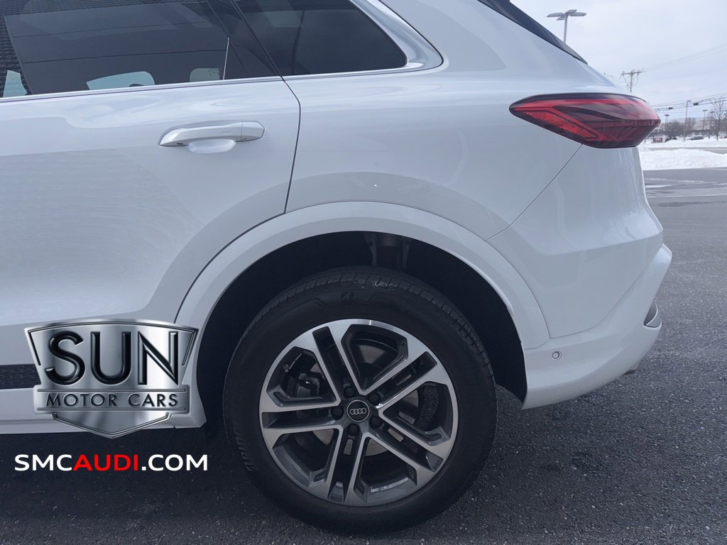 Used 2025 Audi Q5 2.0T Premium w/ Convenience Package image 20