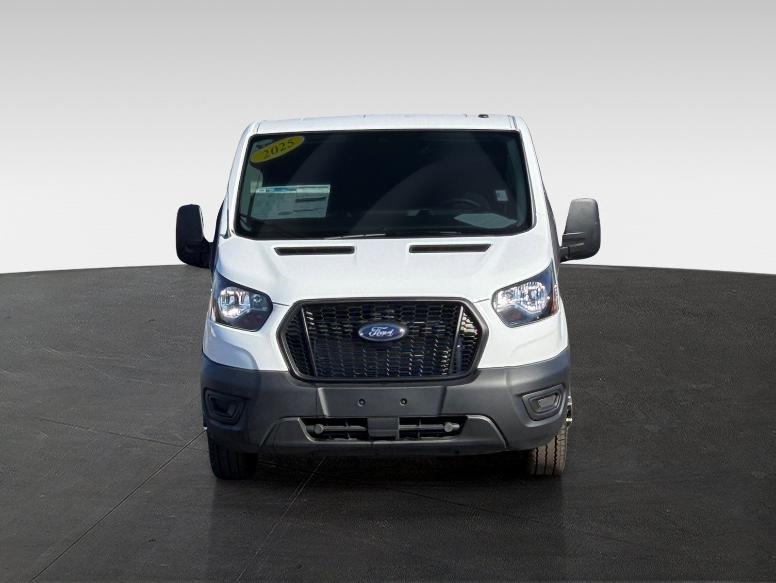 Used 2025 Ford Transit 250 Low Roof AWD image 2
