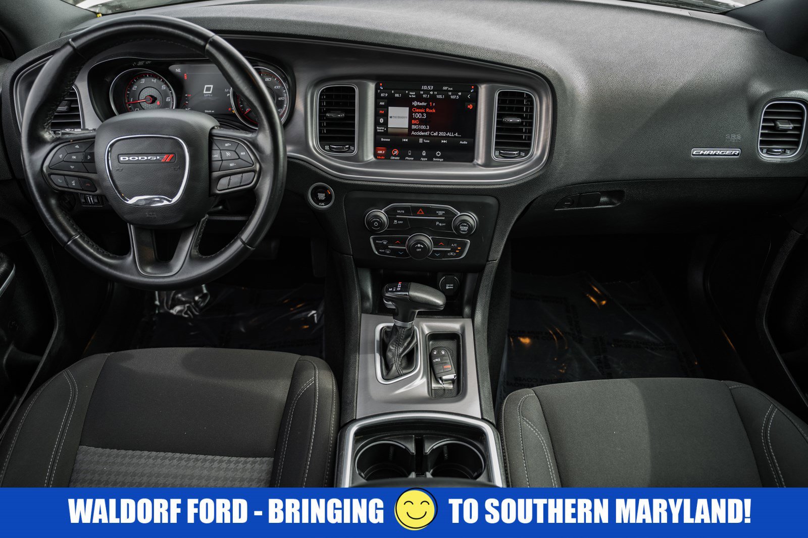 Used 2023 Dodge Charger SXT image 17