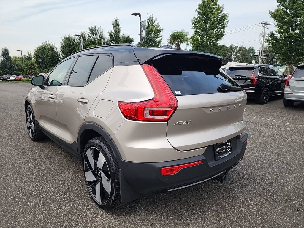 Used 2023 Volvo XC40 Recharge Ultimate w/ Protection Package Premier AWD/4WD image 3