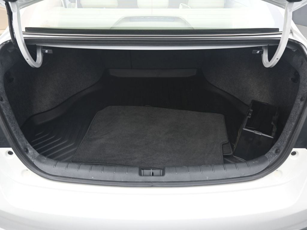 Used 2017 Honda Accord EX-L image 19