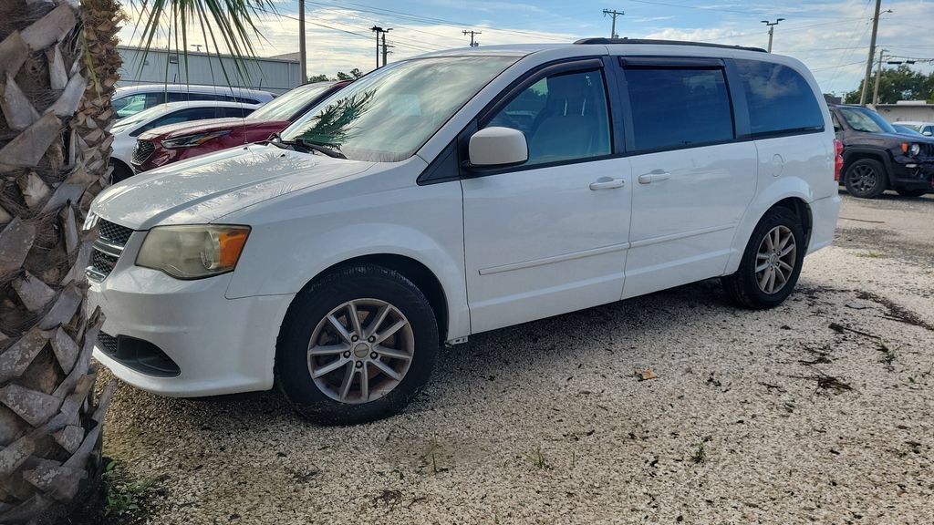 Used 2014 Dodge Grand Caravan SXT FWD image 4