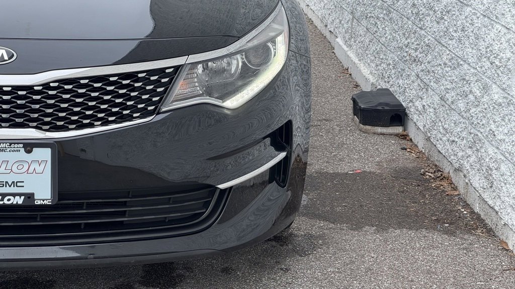 Used 2018 Kia Optima EX w/ Premium Package image 6