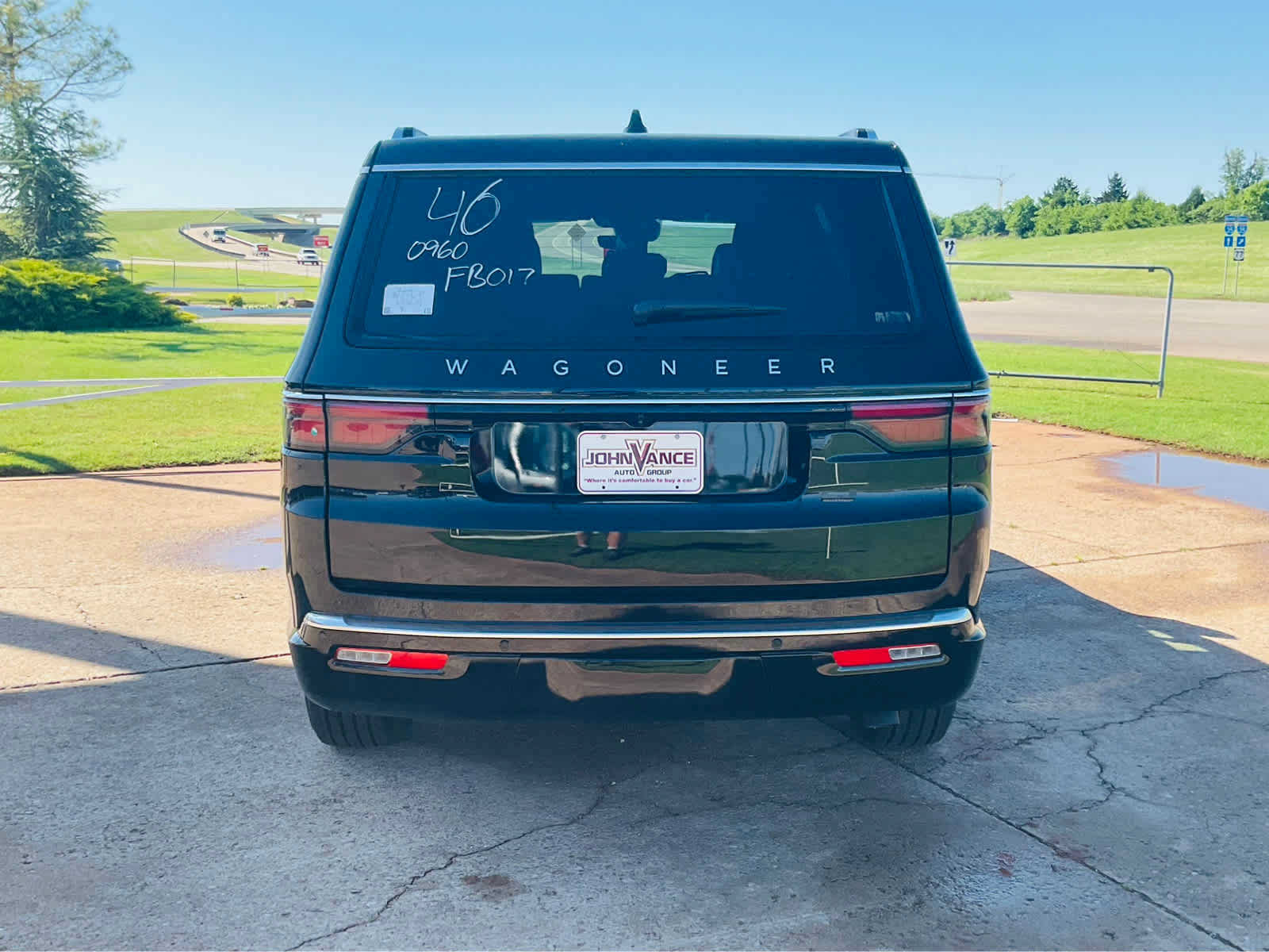 Used 2024 Jeep Wagoneer 4WD image 6