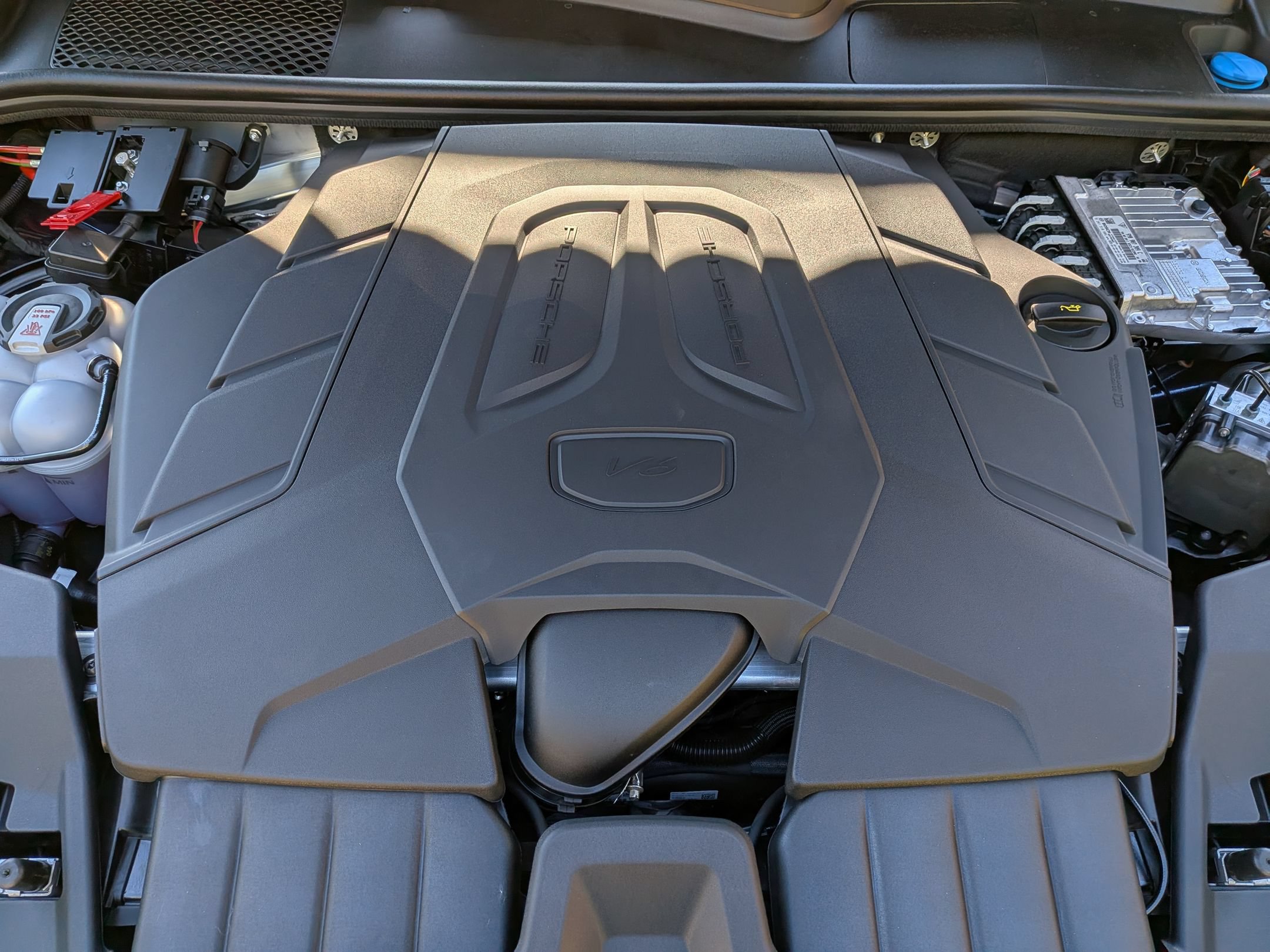 New 2026 Porsche Cayenne Coupe AWD/4WD image 37