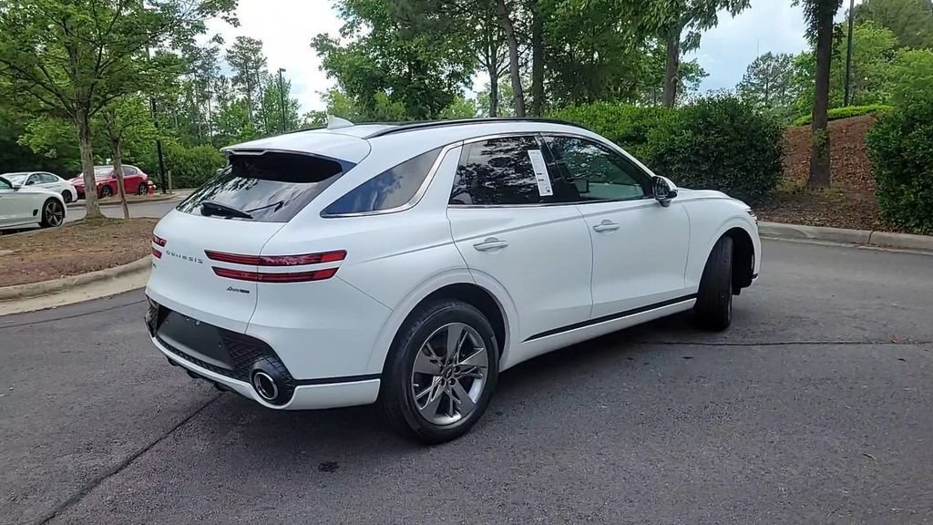 Used 2024 Genesis GV70 3.5T Sport AWD/4WD image 8