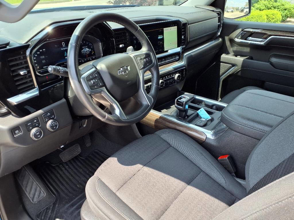 Used 2023 Chevrolet Silverado 1500 RST w/ Z71 Off-Road Package image 22