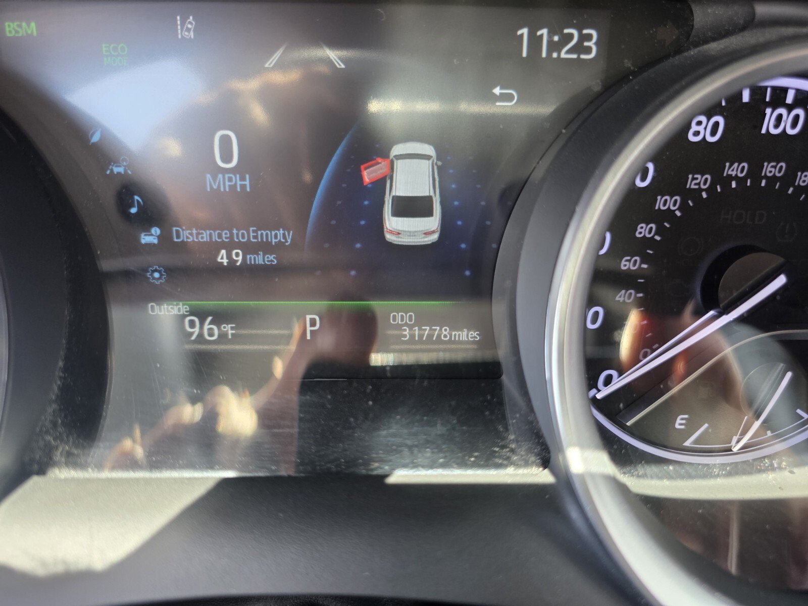 Certified 2022 Toyota Camry XLE w/ Navigation Upgrade Package FWD image 31