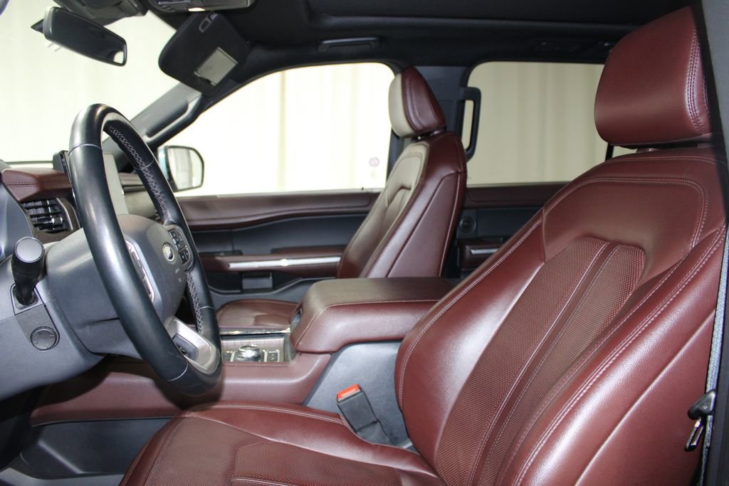 Used 2023 Ford Expedition Max Limited image 13