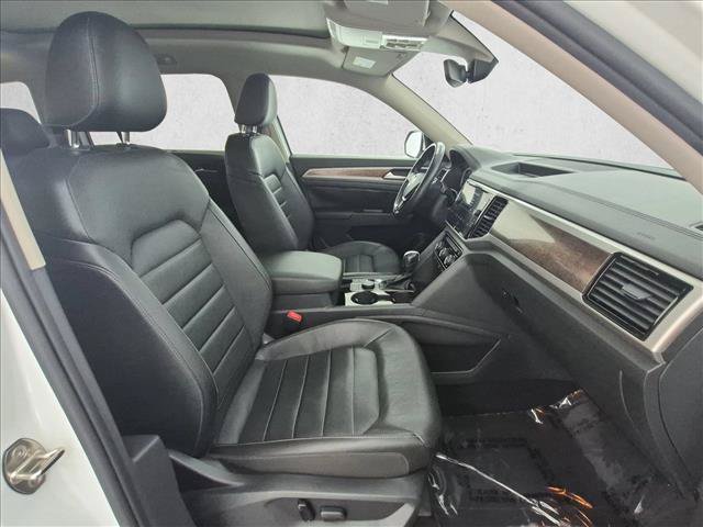 Used 2020 Volkswagen Atlas SEL R-Line AWD/4WD image 25