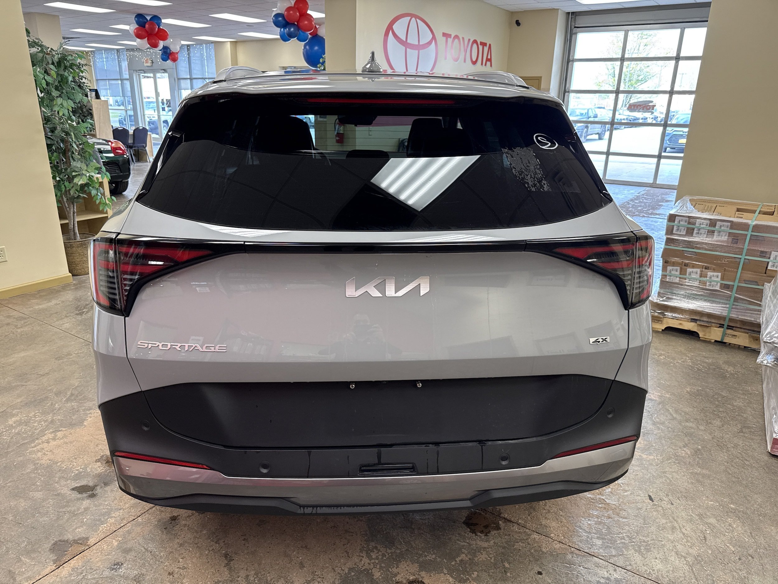 Used 2026 Kia Sportage EX AWD/4WD image 11