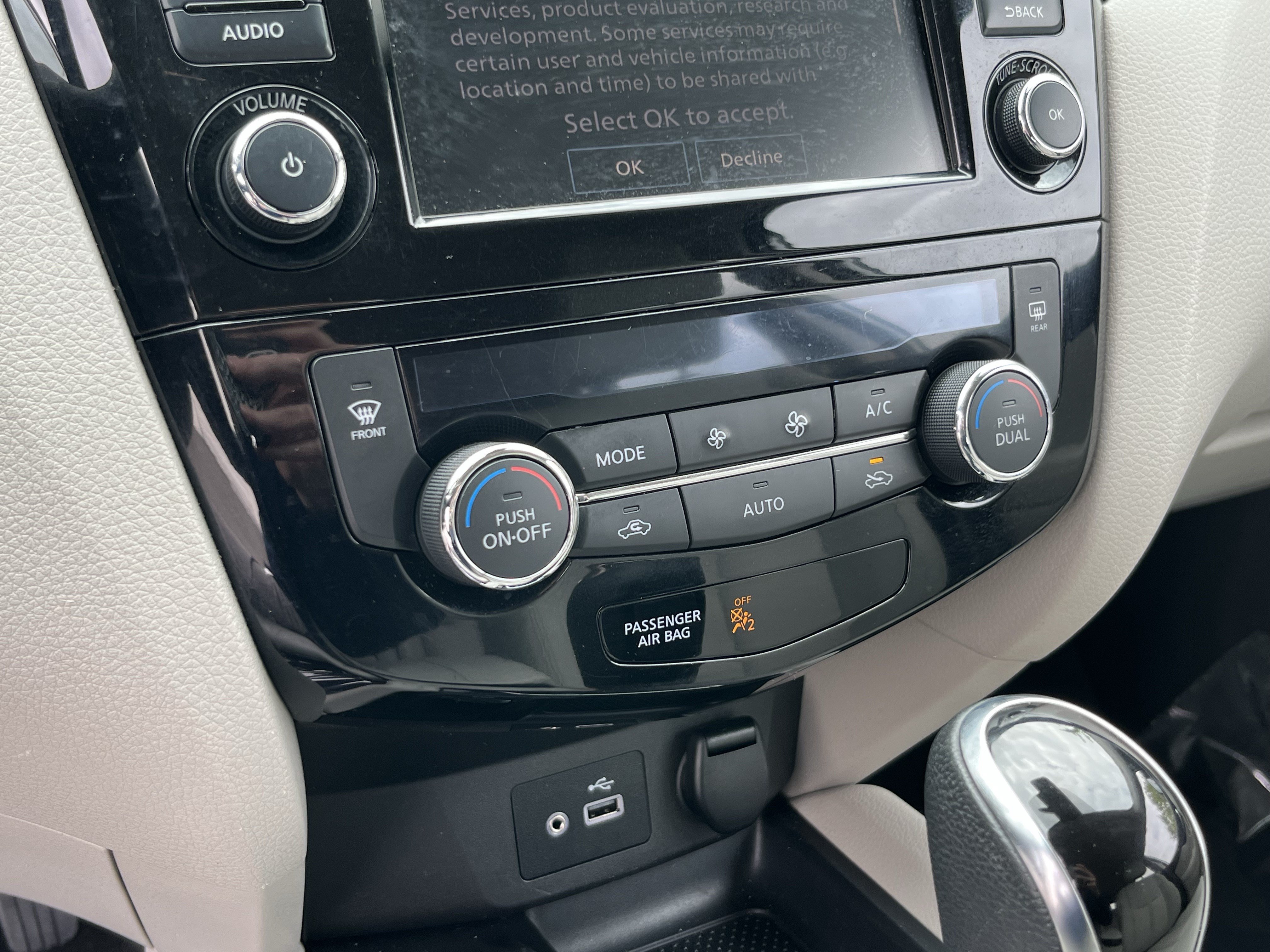 Used 2022 Nissan Rogue Sport SL AWD/4WD image 21