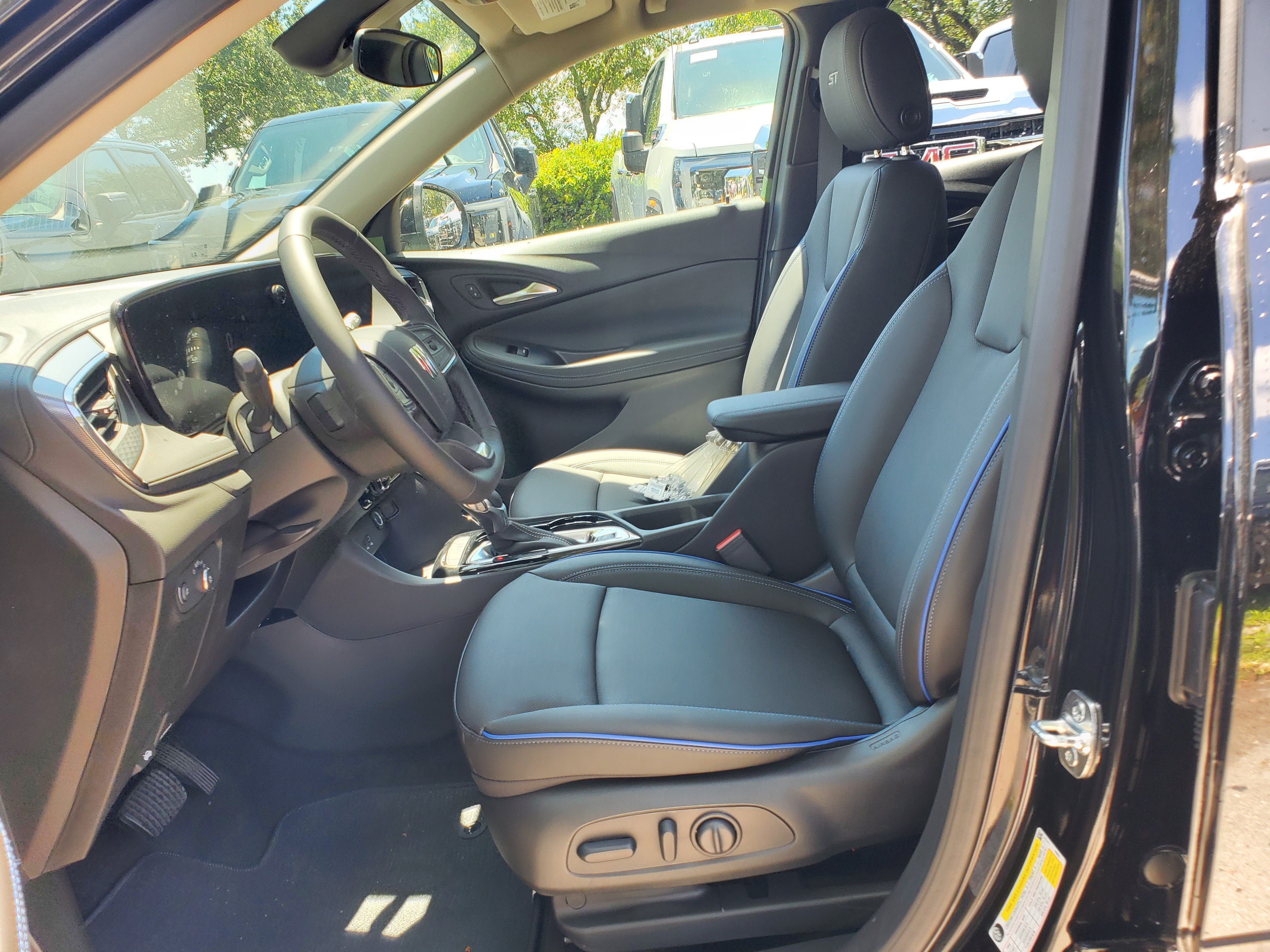 New 2026 Buick Encore GX Sport Touring w/ Advanced Technology Package FWD image 8