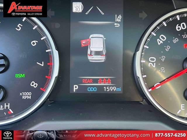 Used 2022 Toyota RAV4 XLE w/ Convenience Package AWD/4WD image 32