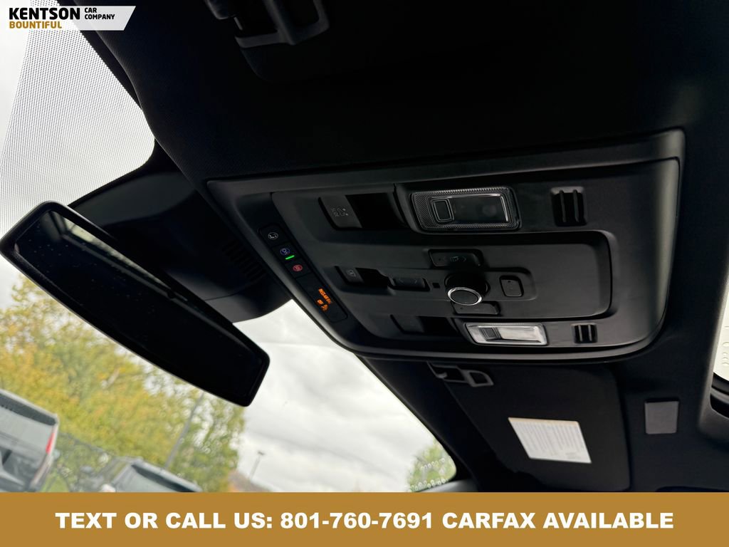 Used 2025 Chevrolet Suburban RST w/ RST Capability Package image 30