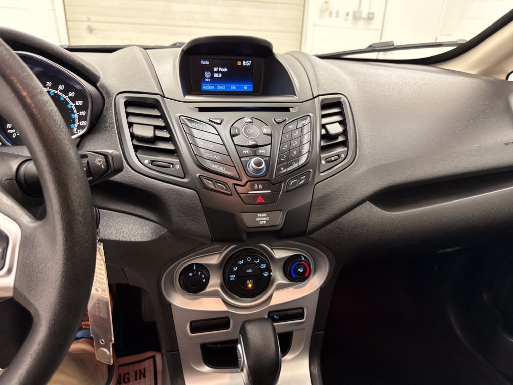 Used 2018 Ford Fiesta SE FWD image 17
