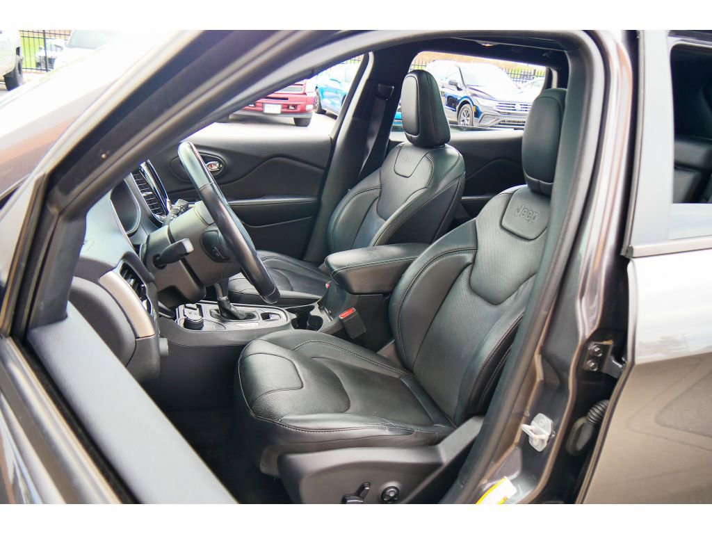 Used 2019 Jeep Cherokee High Altitude image 11