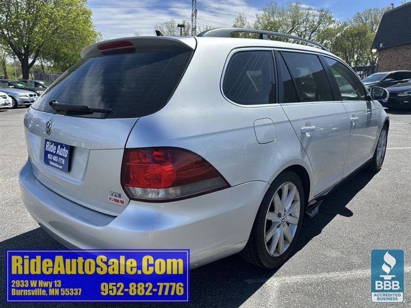 Used 2011 Volkswagen Jetta TDI FWD image 5