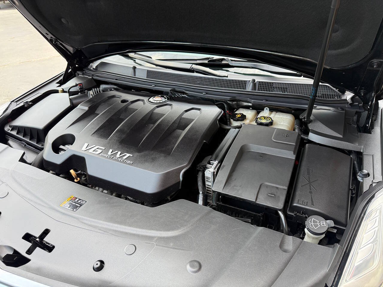 Used 2013 Cadillac XTS Premium FWD image 10