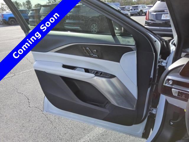 Used 2024 Cadillac Lyriq Sport RWD image 5