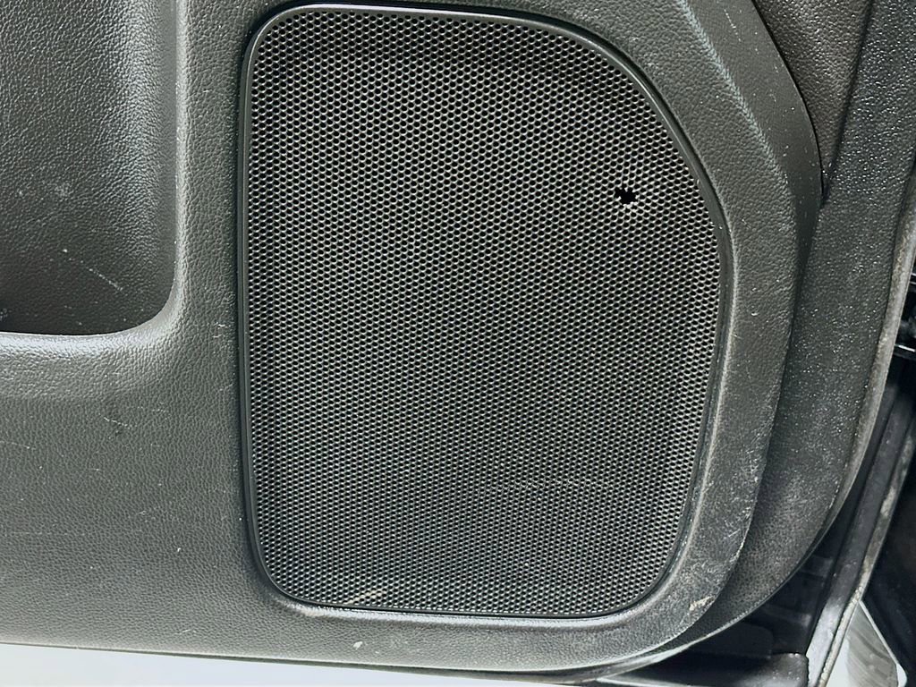 Used 2017 Chevrolet Silverado 1500 Custom w/ Custom Convenience Package image 18