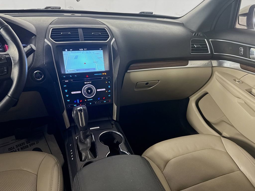 Used 2018 Ford Explorer Limited w/ Equipment Group 301A image 27