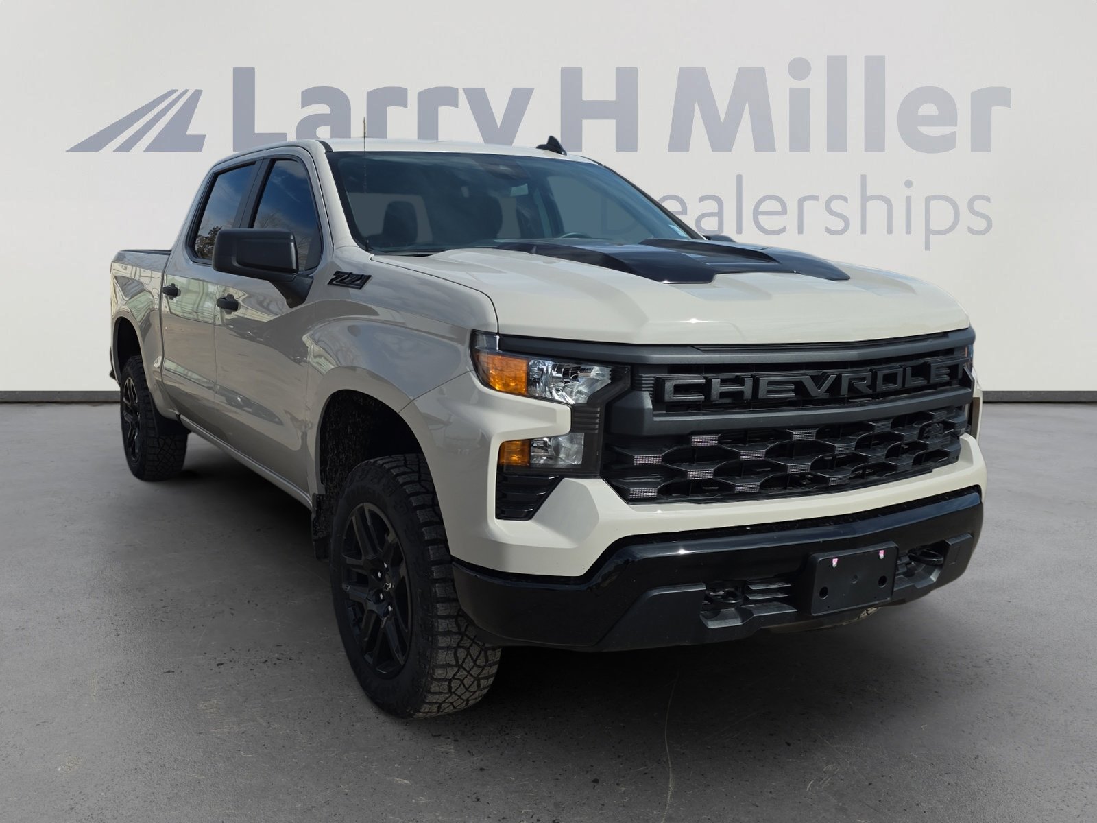 New 2026 Chevrolet Silverado 1500 Custom Trail Boss w/ Dark Appearance Package image 7