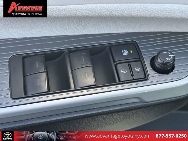Certified 2026 Toyota Sienna XLE AWD/4WD image 21