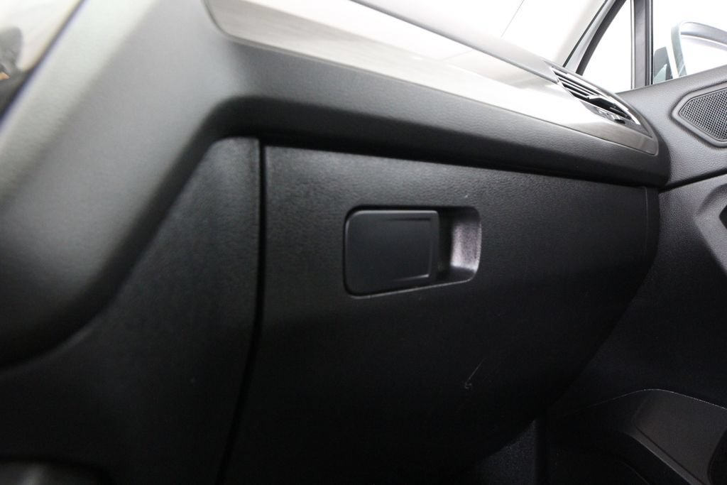 Used 2021 Volkswagen Tiguan SE w/ Panoramic Sunroof Package AWD/4WD image 49