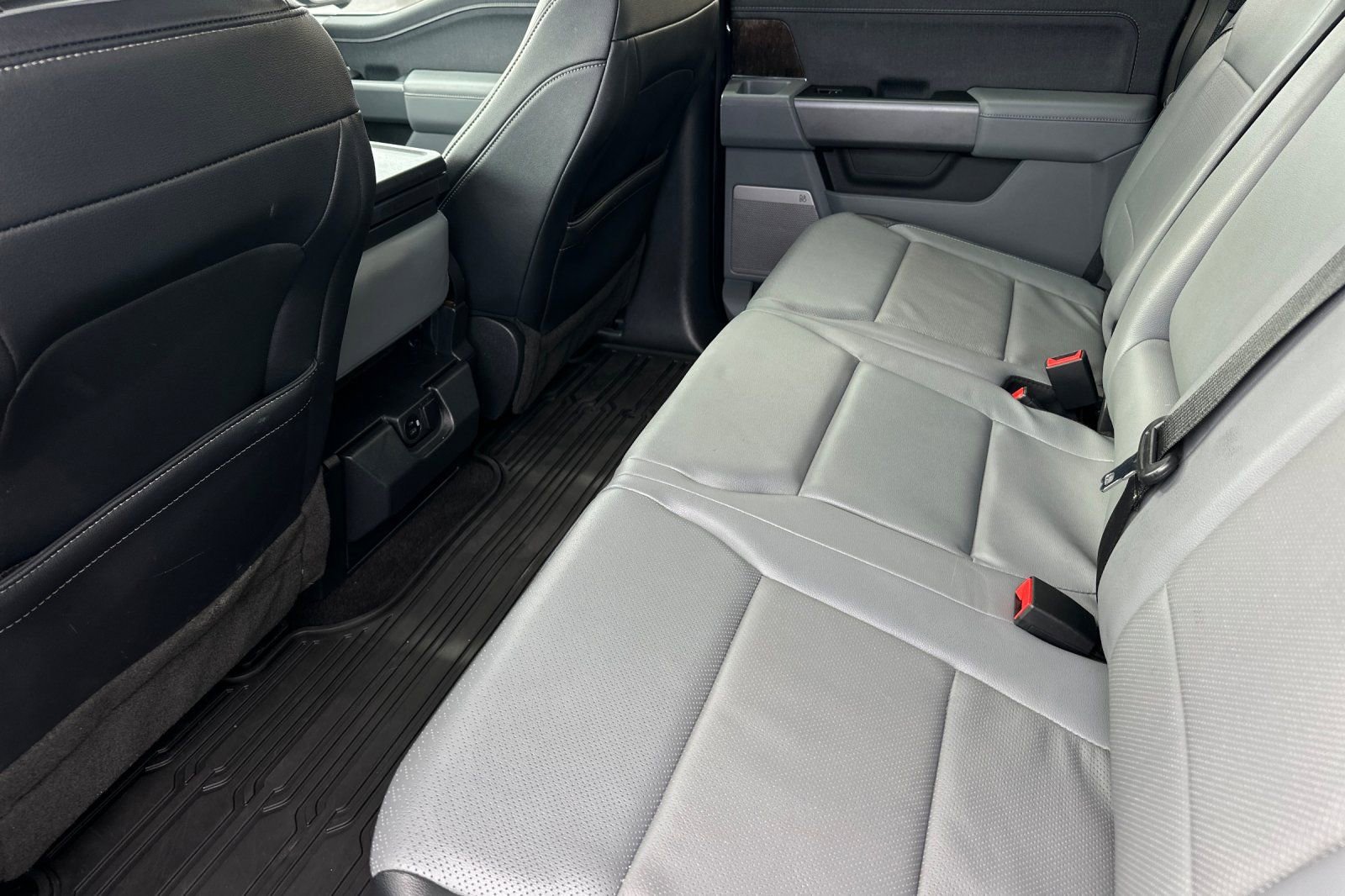 Certified 2022 Ford F150 Lariat w/ Max Trailer Tow Package image 11