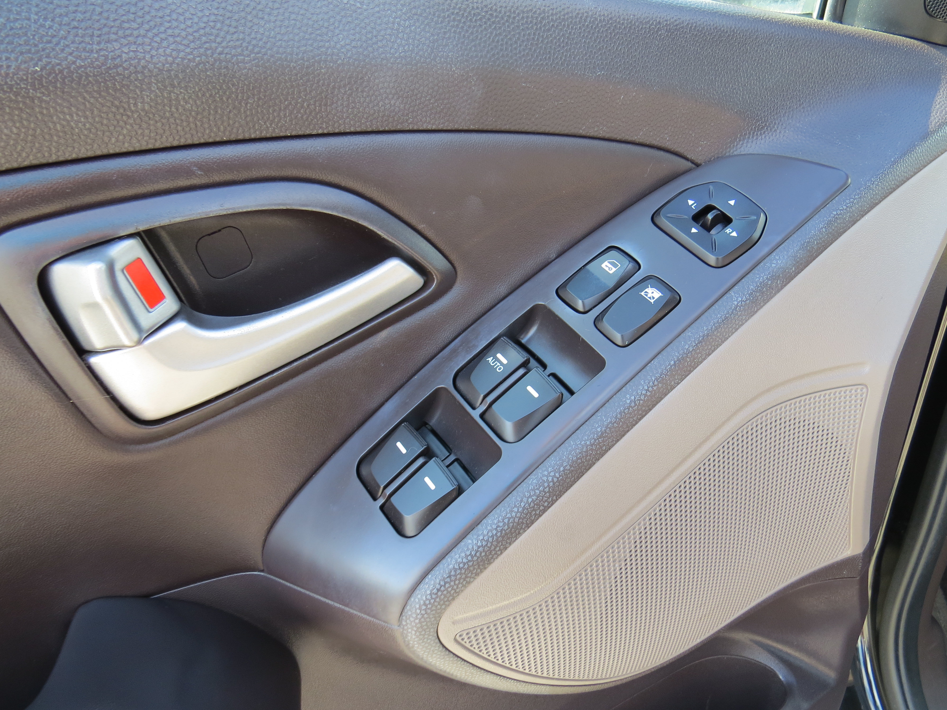 Used 2013 Hyundai Tucson GLS FWD image 16