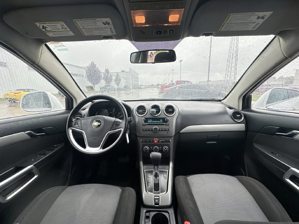 Used 2012 Chevrolet Captiva Sport LS FWD image 18