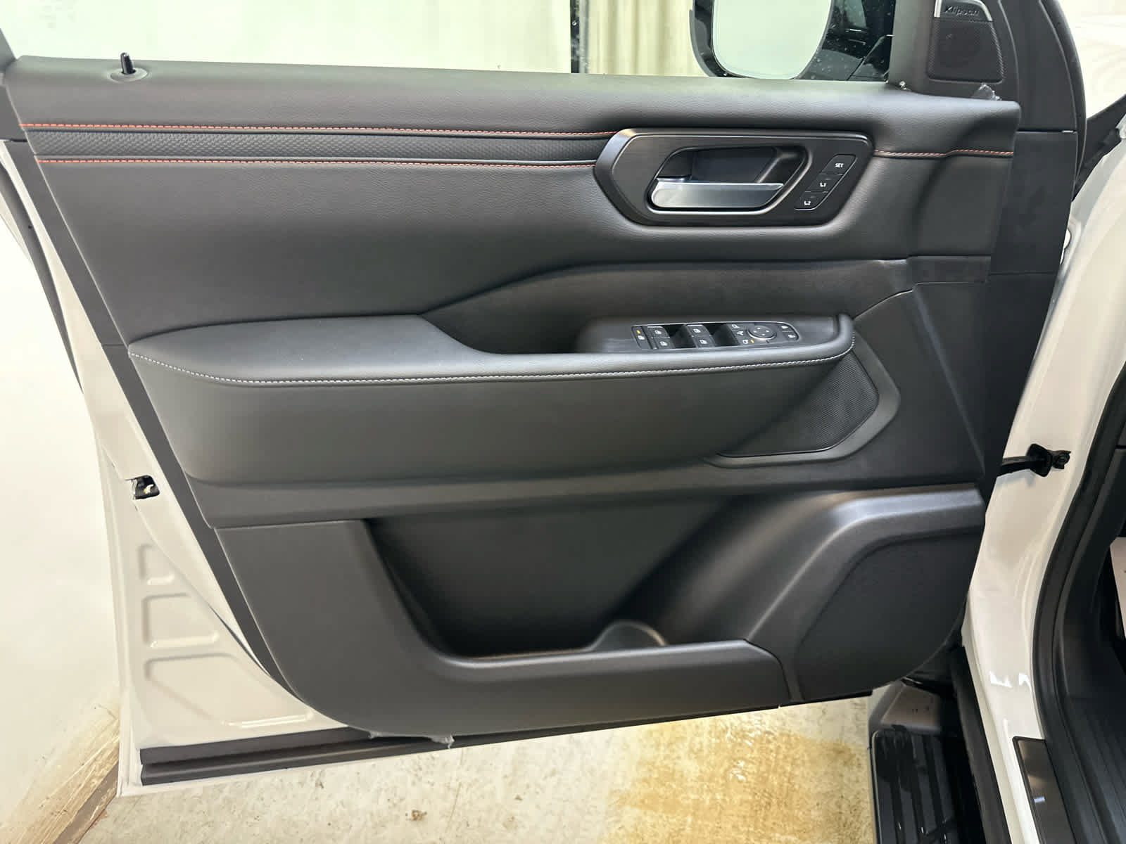 New 2026 Nissan Armada PRO-4X AWD/4WD image 19