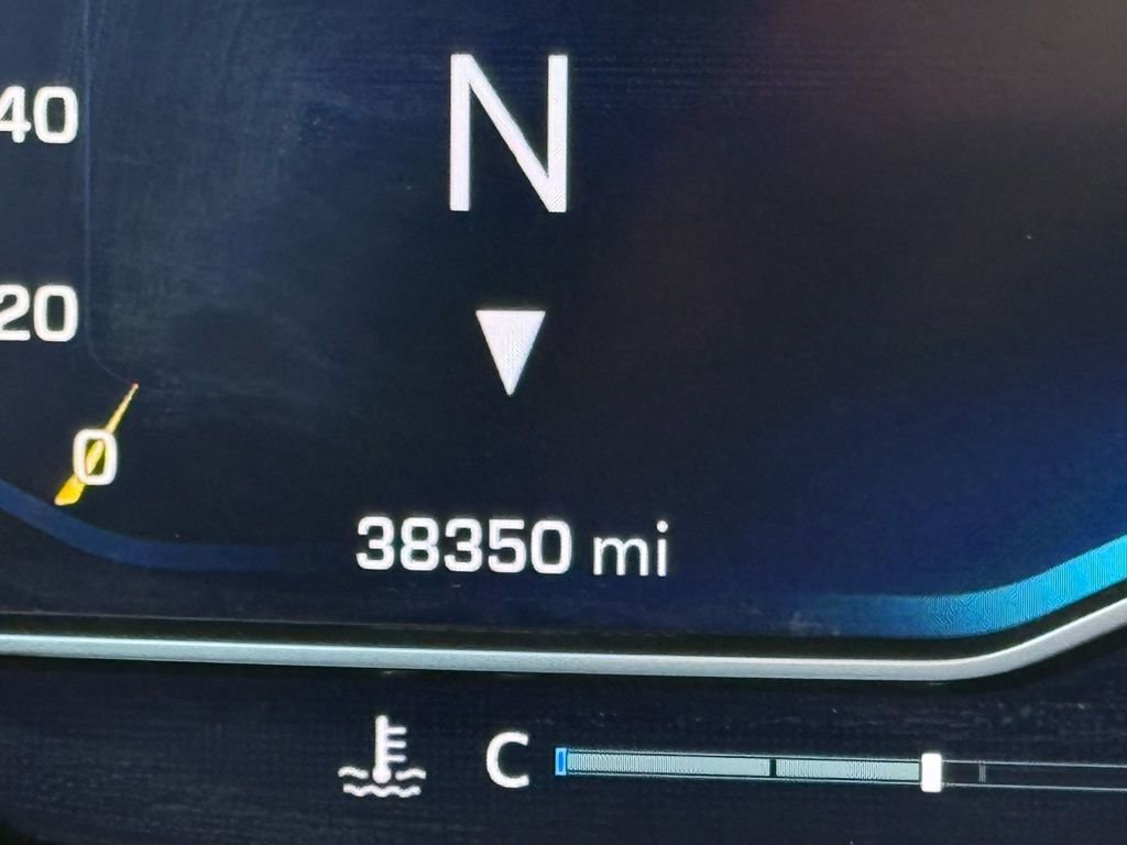 Used 2023 Chevrolet Tahoe Premier image 17