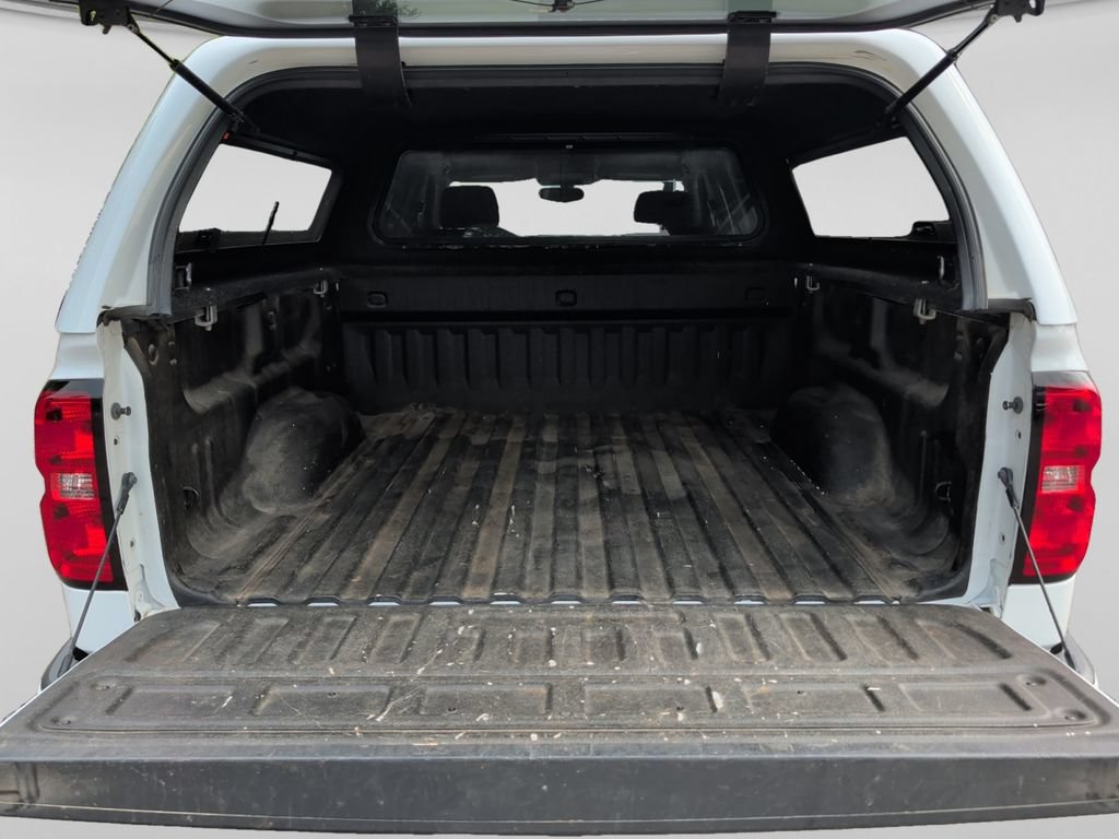 Used 2018 Chevrolet Silverado 1500 LT w/ All Star Edition AWD/4WD image 38