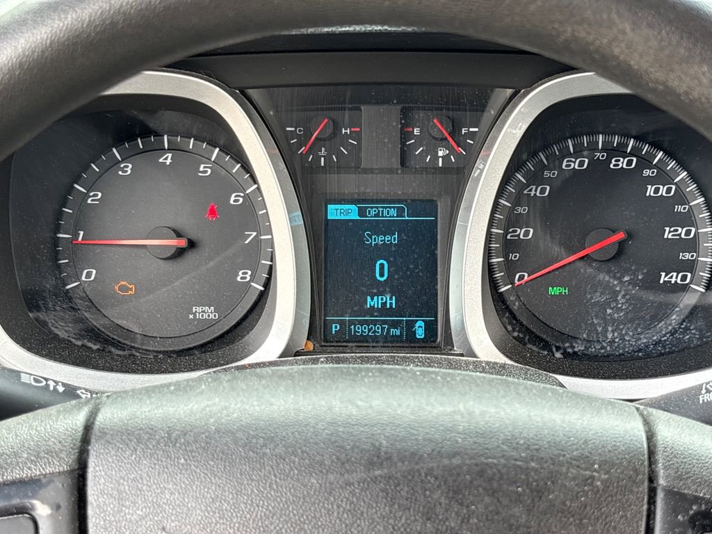 Used 2017 Chevrolet Equinox LS FWD image 22