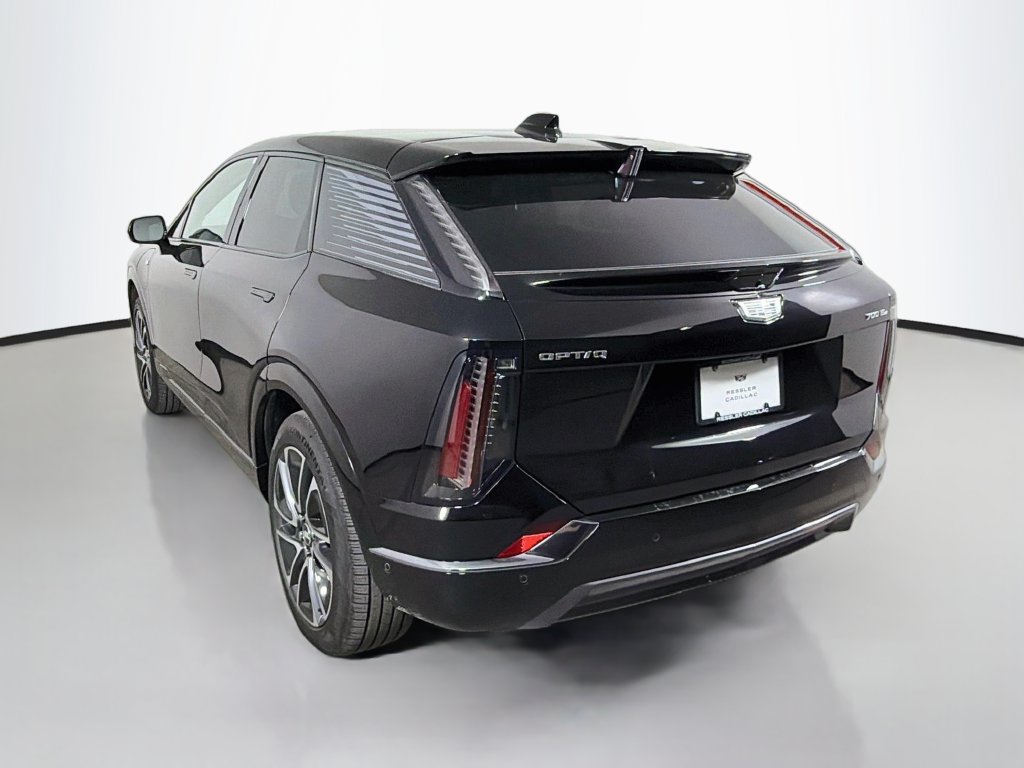 New 2026 Cadillac Optiq Sport 1 w/ LPO, Floor Liner Package AWD/4WD image 8