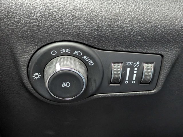 Certified 2022 Jeep Compass Trailhawk w/ Trailhawk Elite Group AWD/4WD image 25