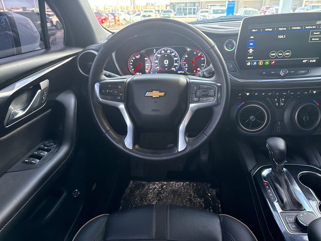 Used 2023 Chevrolet Blazer Premier image 15