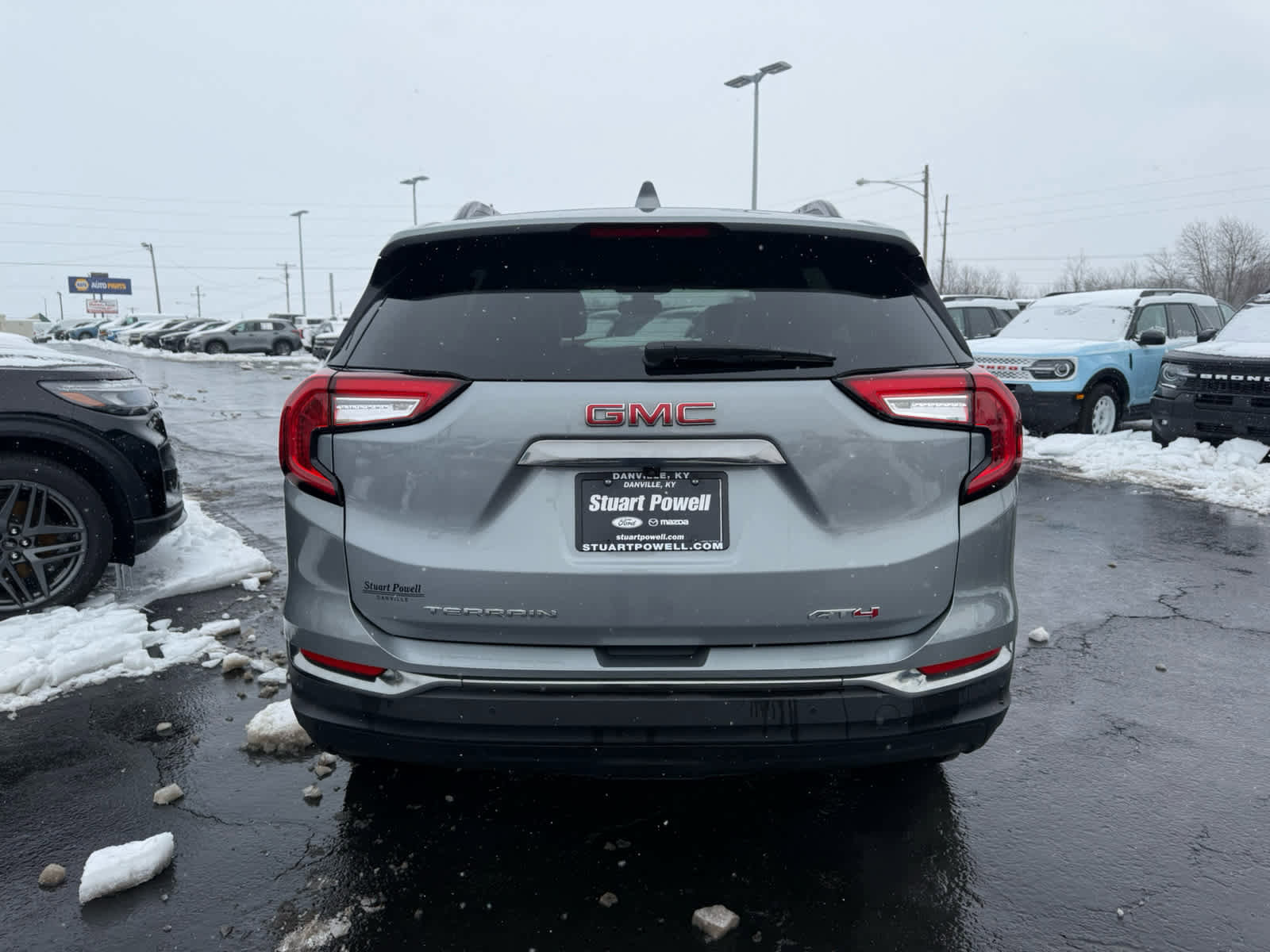 Used 2024 GMC Terrain AT4 image 22