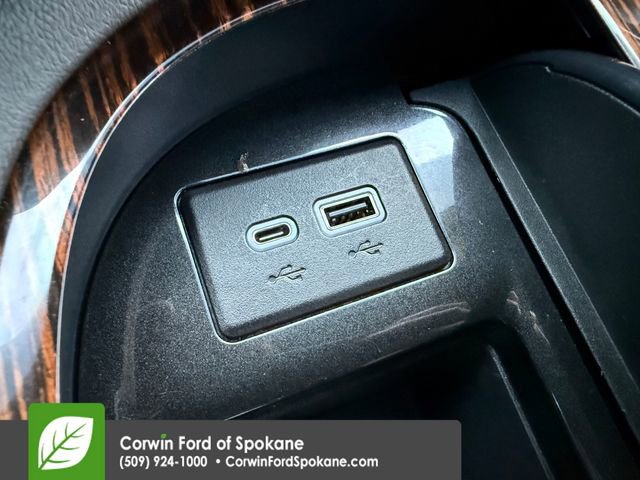 Used 2022 Cadillac Escalade ESV Luxury image 35