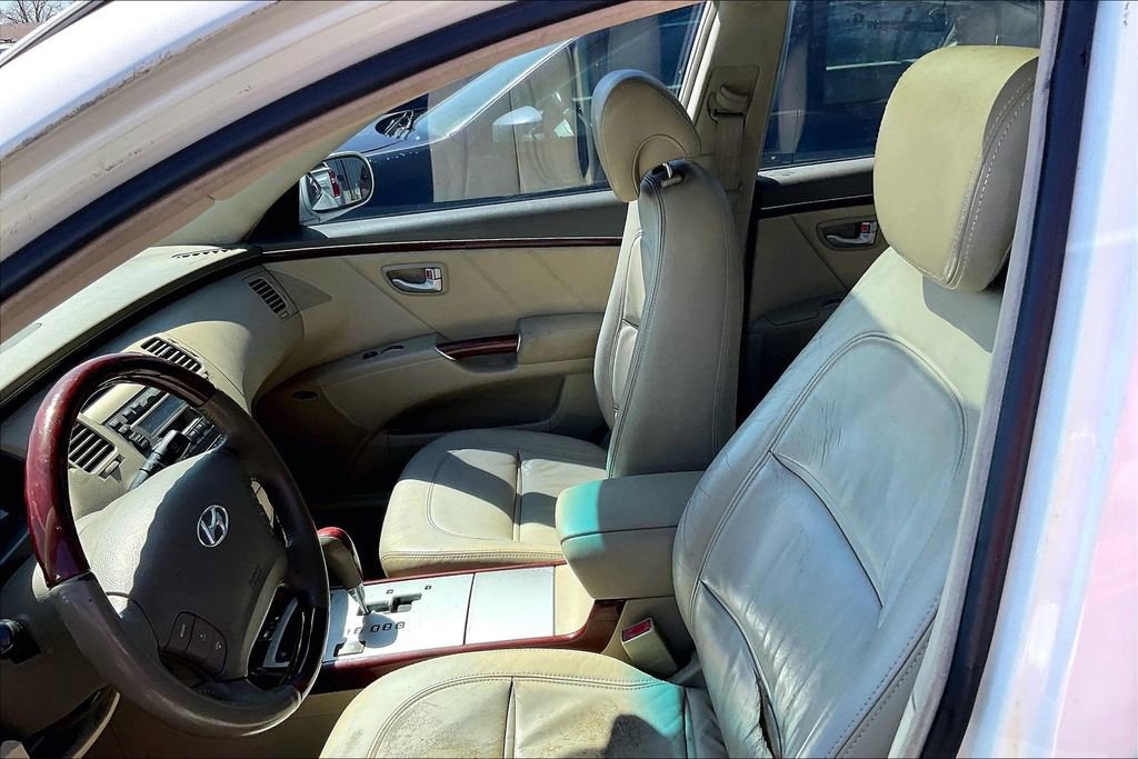 Used 2006 Hyundai Azera SE image 27