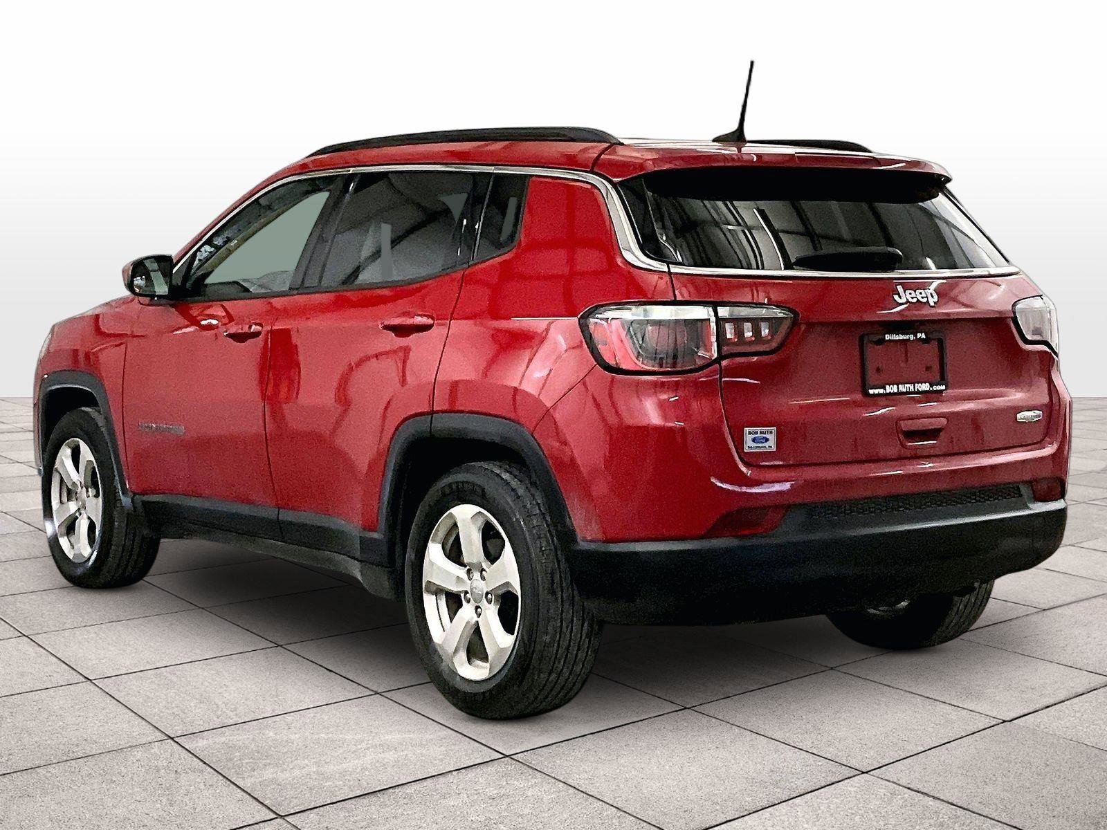 Used 2019 Jeep Compass Latitude w/ Popular Equipment Group FWD image 10