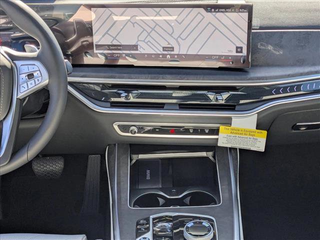 Used 2025 BMW X7 xDrive40i image 11