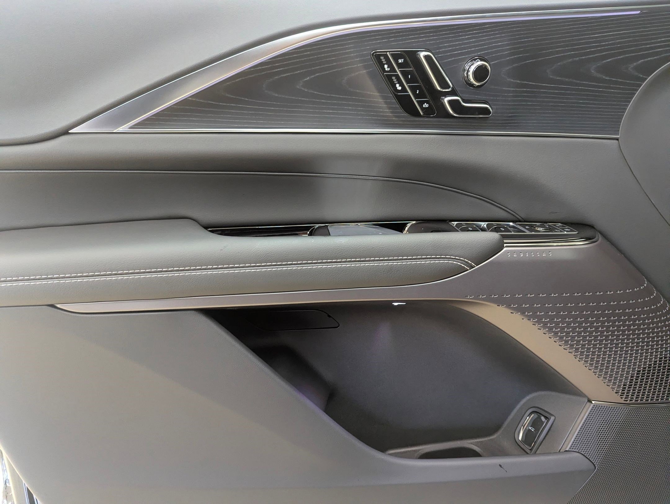 New 2026 Cadillac Lyriq Sport image 13