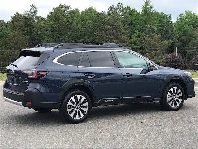 Certified 2024 Subaru Outback Limited XT AWD/4WD image 4