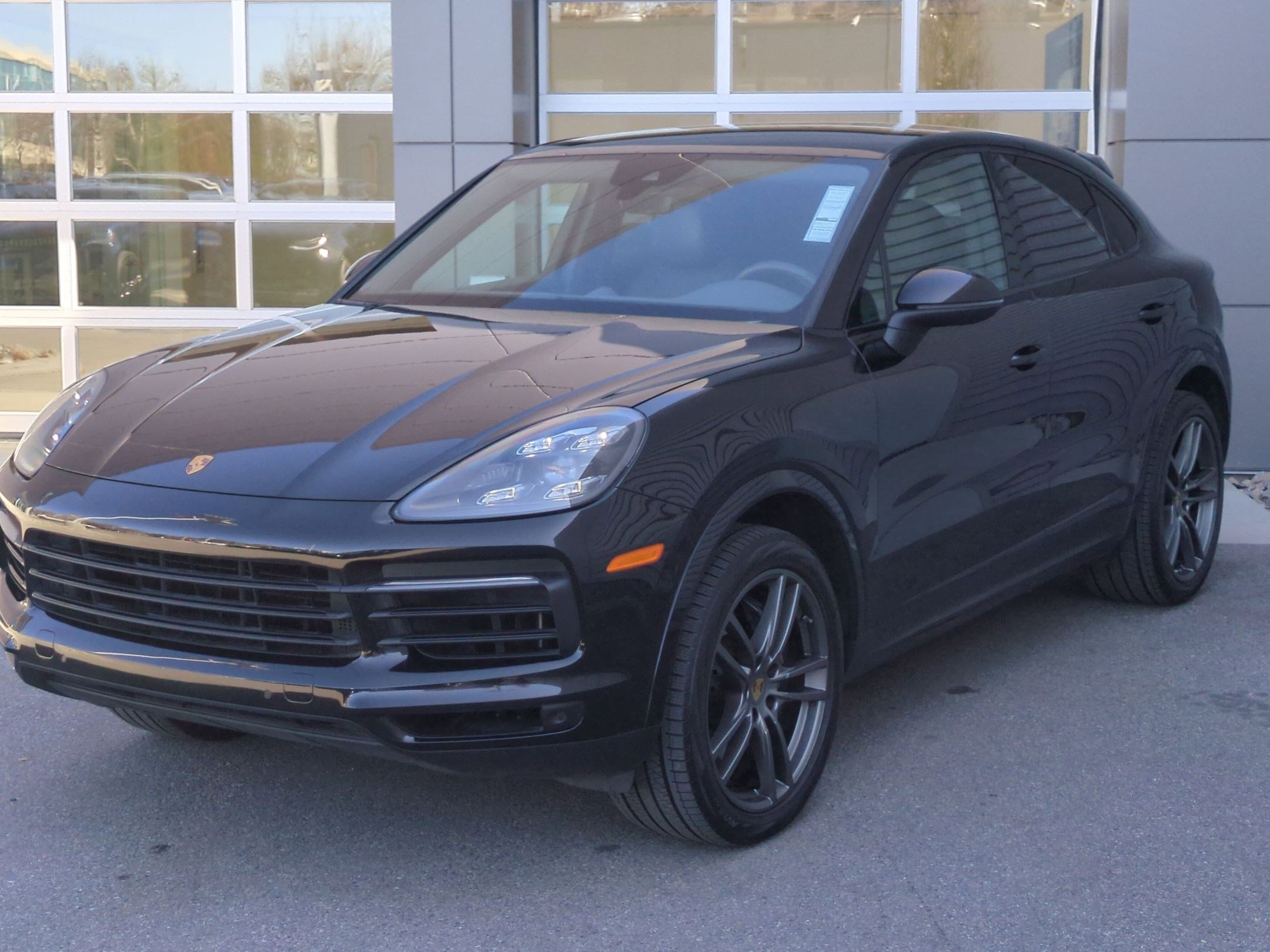 Used 2021 Porsche Cayenne Coupe image 8