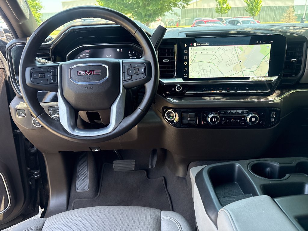 Certified 2025 GMC Sierra 1500 4x4 Crew Cab SLT image 33